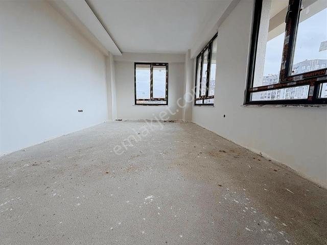 Sultanbeyli Hasanpaşa Mh.2+1 Ebeveyn Banyo Ve Oto Parklı Satılık