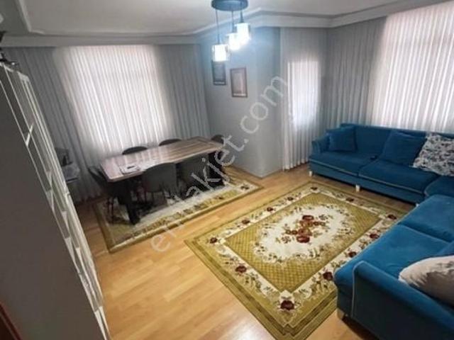Sultanbeyli Mehmet Akif Mah.'de Ferah+balkonlu Satılık 2+1