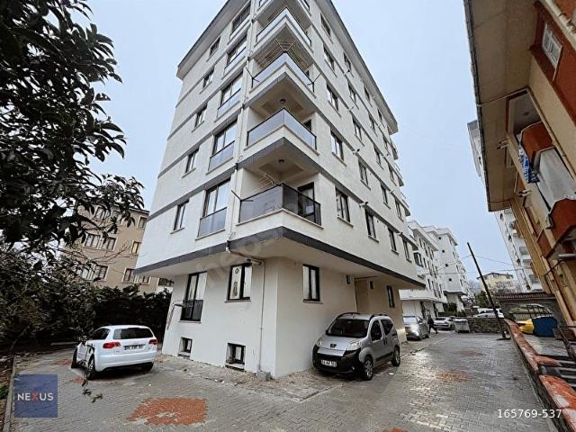 SULTANBEYLİ MERKEZE YAKIN BOŞ & MASRAFSIZ SATILIK 2+1 DAİRE