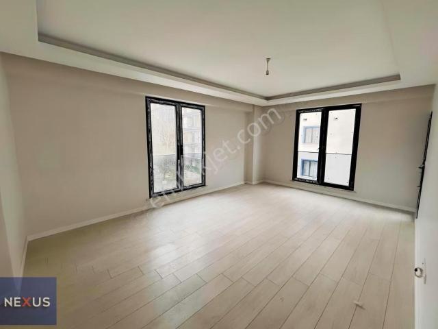 Sultanbeyli Mehmetakif Mahallesinde Satlık 3+1 Daire