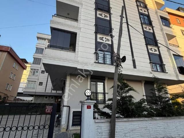 Sultanbeyli Merkez Ana Cad Yakın Kiralık 1+1 Düz Griş Daire 65m2
