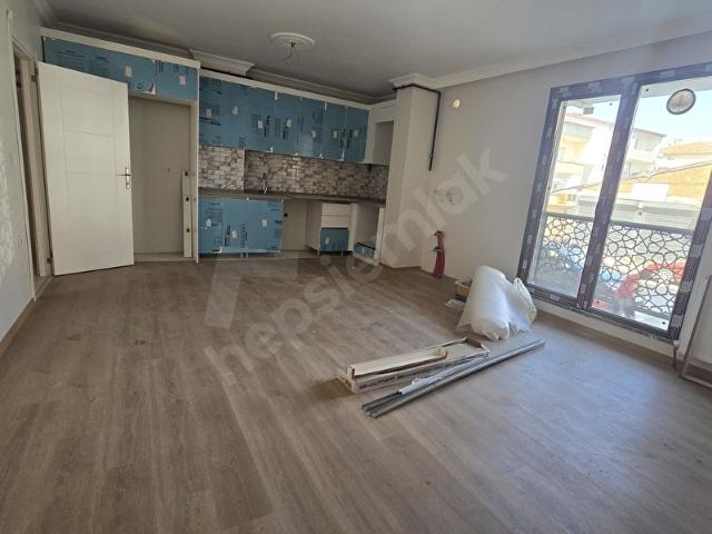 SULTANBEYLİ MERKEZ DE, 4+1 130 M2 KİRALIK TERS DUBLEX