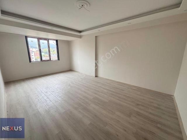 Sultanbeyli Merkez Metroya Yakın Satılık 2+1 Geniş Daire