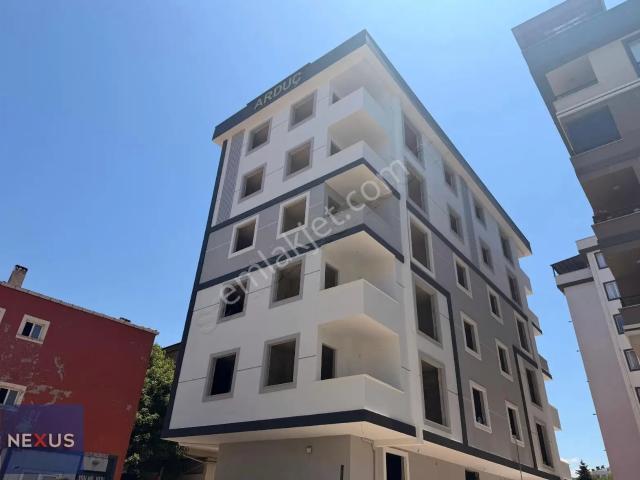 Sultanbeyli Merkezde Satılık 2+1 Özel Yapım Konsept Daireler