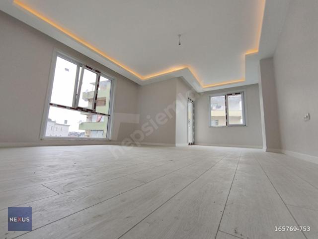 SULTANBEYLİ MERKEZDE SATILIK 2+1 ÖZEL YAPIM GENİŞ DAİRELER