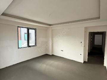 SULTANBEYLİ MERKEZİN EN GÜZEL KONUMUNDA 2+1 SATILIK DAİRE