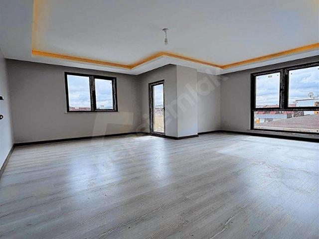 SULTANBEYLİ MİMARSİNANMAH SATILIK 3+1 ARA KAT YENİ BİNA DAİRE