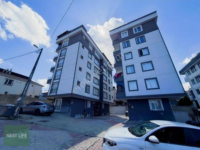 Sultanbeyli Mimar Sinan'da Kiralık 2+1 Daire 72m², Ara Kat, Asa