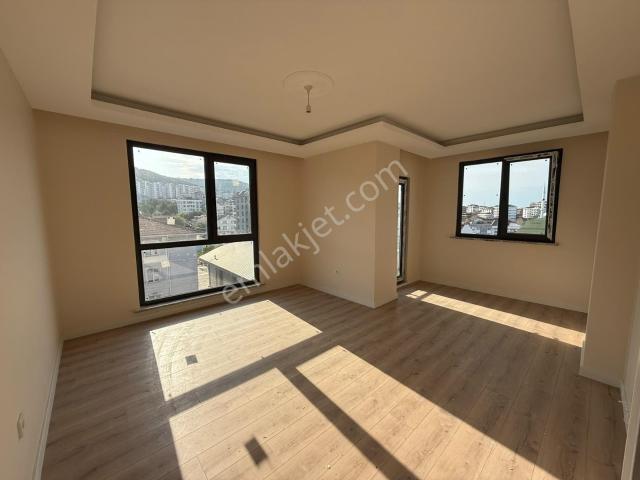 Sultanbeyli Necip Fazıl Mh.satılık Sıfır 4+2 Dubleks Daire
