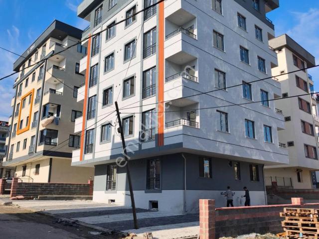 Sultanbeyli Necipfazıl Mah Satılık 95 M.2+1 Lüks Arakat Daireler