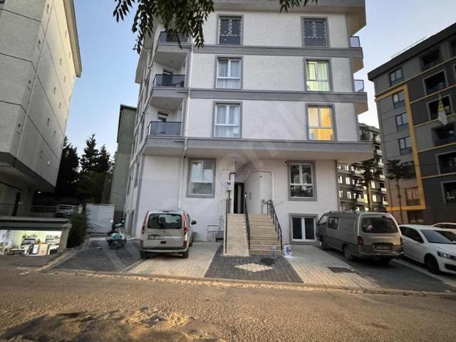 SULTANBEYLİ ORHANGAZİİ MAHALLESİNDE 4+2 ÇATI DUBLEKS