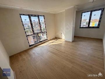 SULTANBEYLİ ORHANGAZİ MAH. SIFIR OTURUMLU 2+1 SATILIK DAİRE