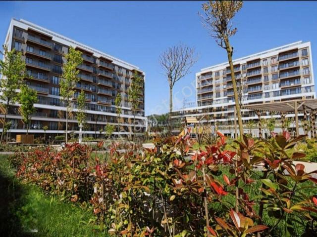 Sultanbeyli Suryapı İlkbahar1 Sitesinde Kiralık 2+1 Eşyalı Daire