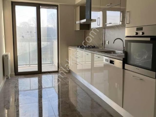 Sultanbeyli Suryapı İlkbahar 2 De Arakat 150 M2 3+1 Daire