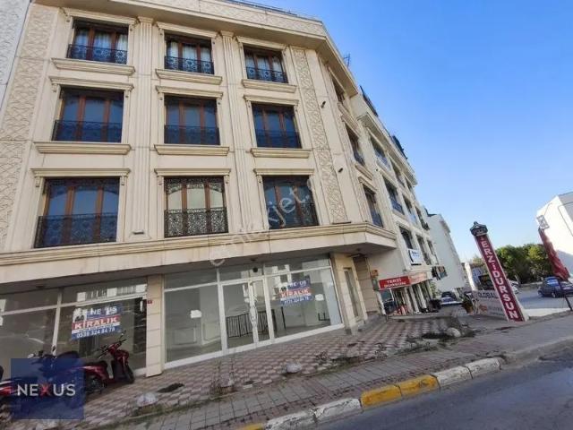 Sultanbeyli'de Metro &atlas Avm'ye Komşu Kiralık 2+1 Geniş Daire