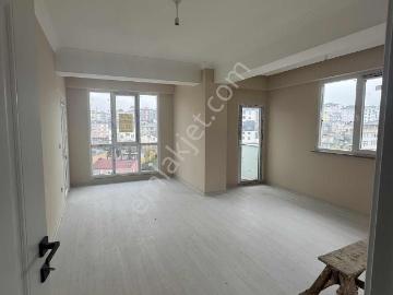 Sultanbeylide Geniş Ve Kullanışlı Dublex Daire!
