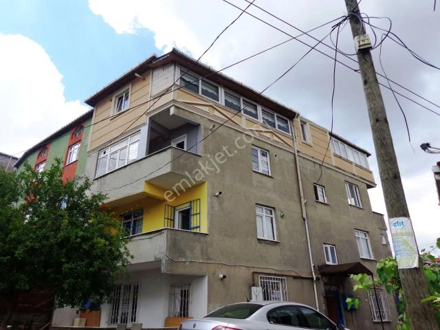 Sultanbeyli'de 3.kat 3 Balkonlu Bakımlı Kombili 120m2 Kiralık 2+1