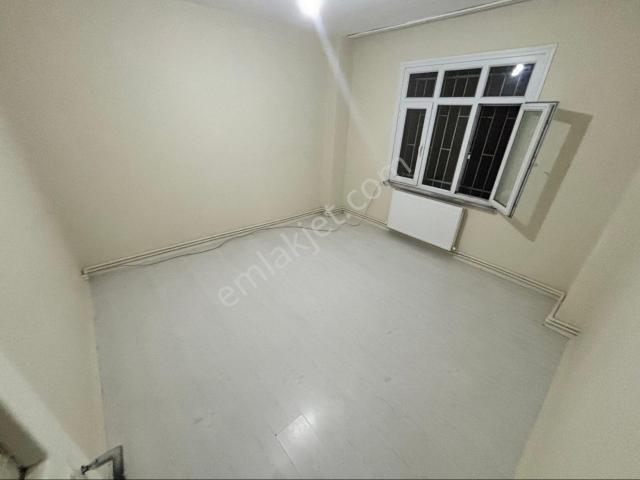 Sultangazi Cebeci Mah Kiralık Yüksek Giriş