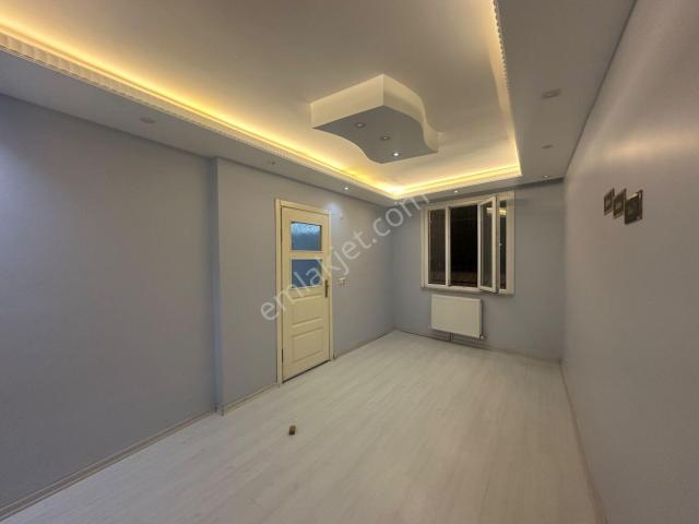 Sultaniye De Bu Fiyata Kiralık Daire Bulamasın 3+1 Bahçe Katı