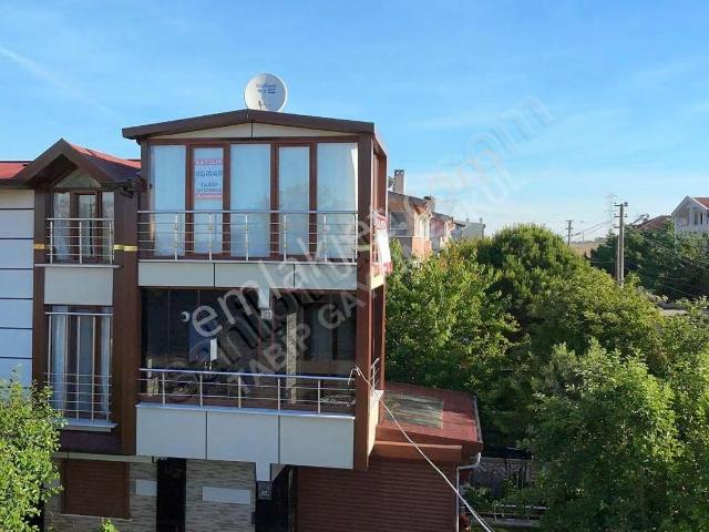Sultanköy' Lüks Villa İstanbula Yakın