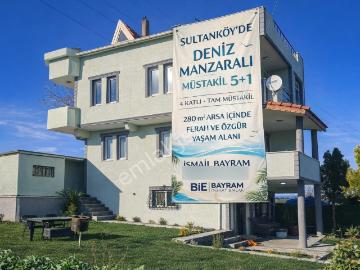 Sultanköyde Deniz Manzaralı 4 Katlı 5+1 Müstakil Yazlık