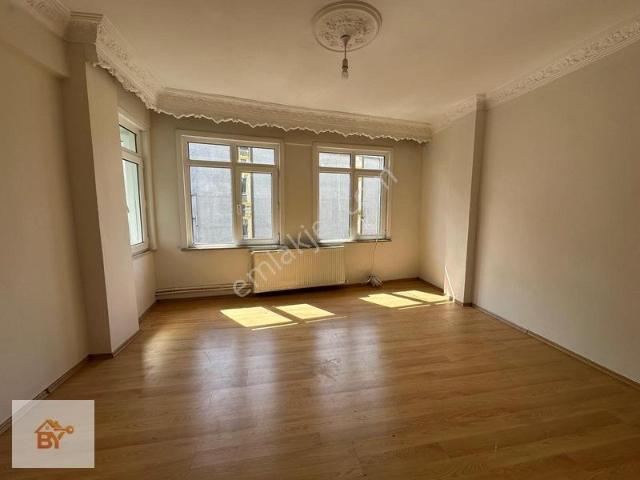 Sultanmurat Mah Cadde Üzeri 1+1 Kiralık Daire