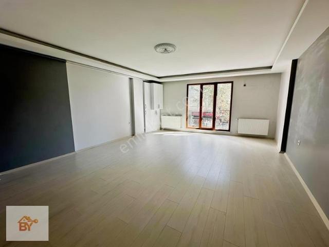 Sultanmurat Mah Cadde Üzeri Geniş 2+1 Kiralık Daire