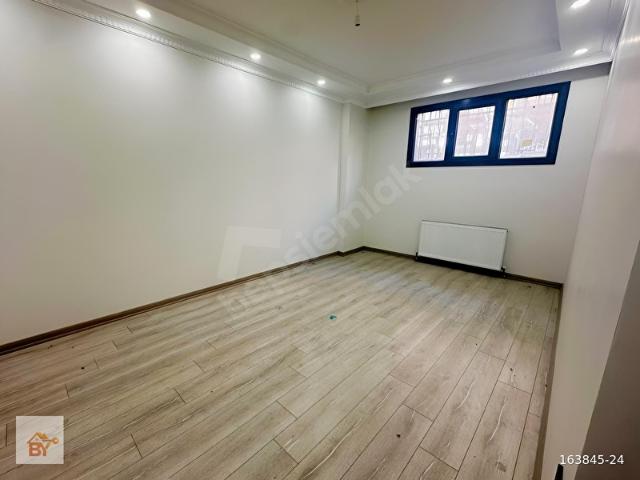 SULTANMURAT MAH SIFIR İSKANLI 2+1 90 M2 BAHÇE KATI DAİRE