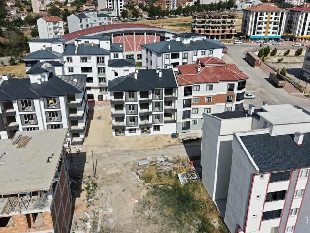 SULUOVA BORSA MAHALLESİN'DE SATILIK 1+1 DAİRE