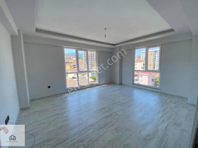 Sülüntepe Başbar Şehrazat Sitesinde 2+1 7.kat Satılık Daire