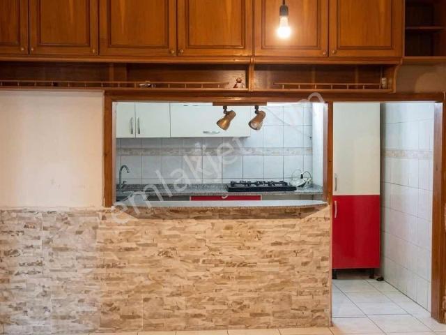 Sülüntepede Cadde Üzeri Ulaşımı Kolay Kiralık Daire