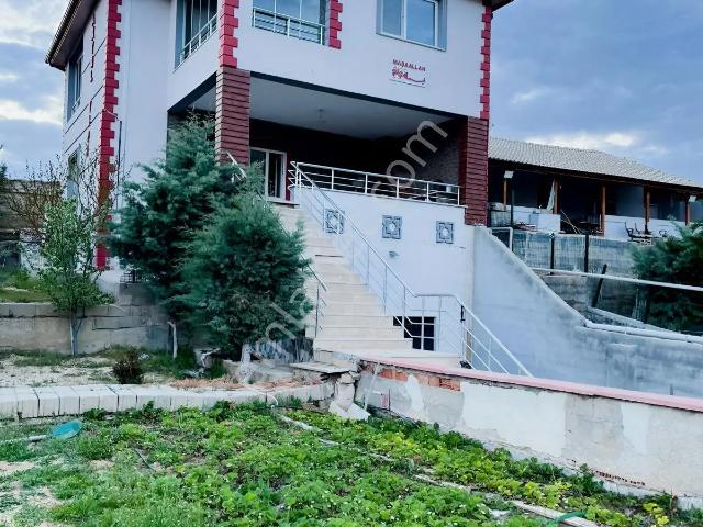 Sulutasta Bahçeli, 3 Katlı Müstakil Ev | Huzurlu Bahçe