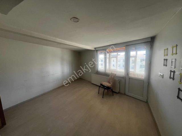 Süleymaniye 1+1 Kiralık Teraslı Daire