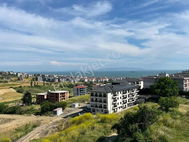 Süleymanpaşa'da Havuz Deniz Manzara Kapalı Otopark Site İçi 1+1