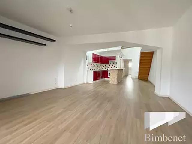 Sully sur Loire 45600 Achat / Vente appartement 3 pièces t3 au dernier étage parking