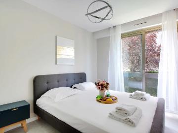 Super 3BDR w Terrace Pereire, Paris Amsterdam Apartments for Rent