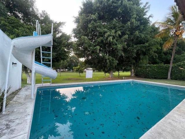 SÚPER UBICACIÓN Y SÚPER PRECIO! CASA JUNTO CAMPO GOLF / LOMAS DE COCOYOC