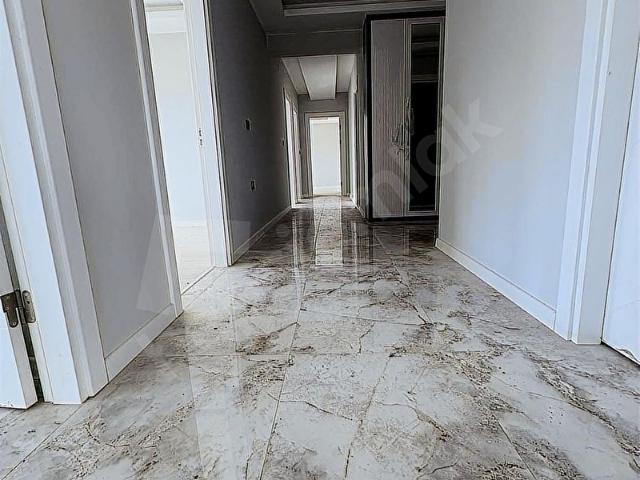 KILIÇARSLAN ALPAGUT ARASI SÜPER ULTRA LÜKS 4+1 165m2 3.KAT
