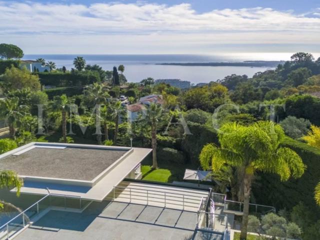 SUPER CANNES VILLA CONTEMPORAINE – VUE MER