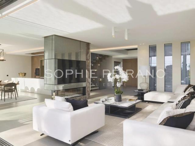 Super Cannes Villa Contemporaine Avec Vue Mer 560m² Cannes