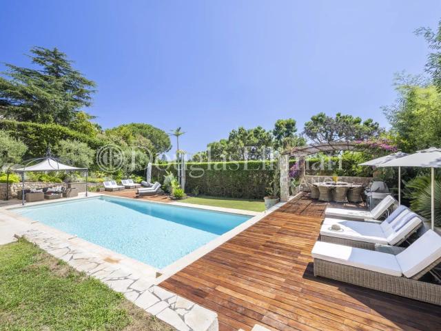SUPER CANNES Villa provençale avec vue mer panoramique 320m² Cannes