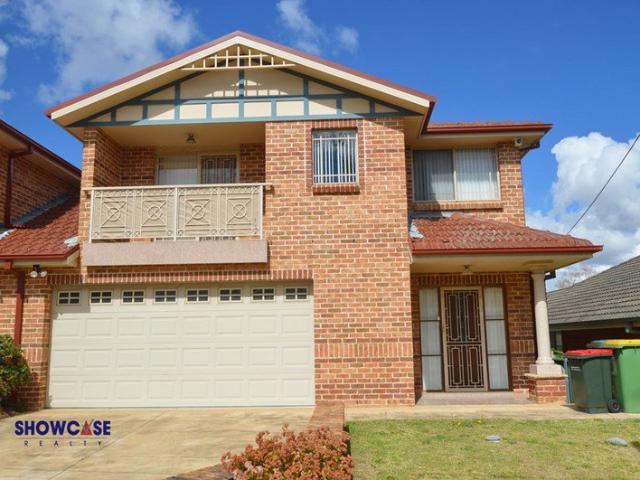 Super convenient, Quality Home, Walk to Shops, Transport and Schools