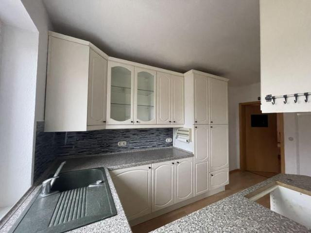 Super geschnittene 3 Raum Wohnung mit Abstellraum in der Wohnung und Einbauküche