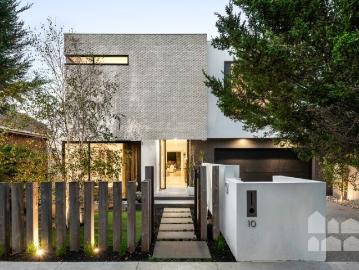 Super luxe family sanctuary, dream lifestyle location