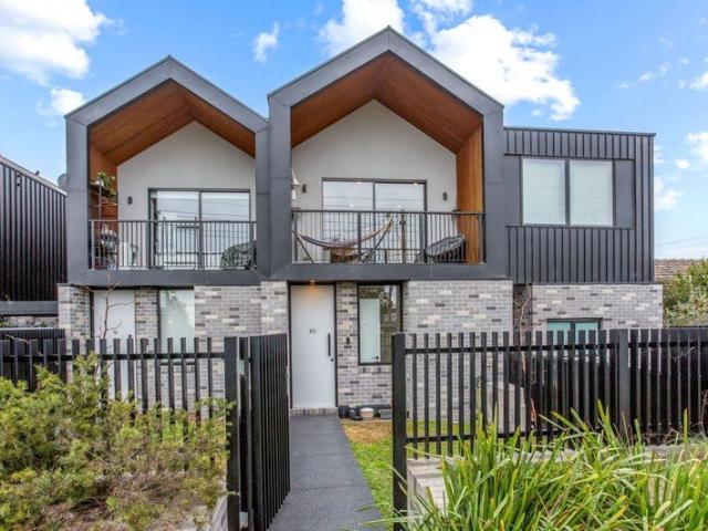 Super Modern, Spacious Townhouse