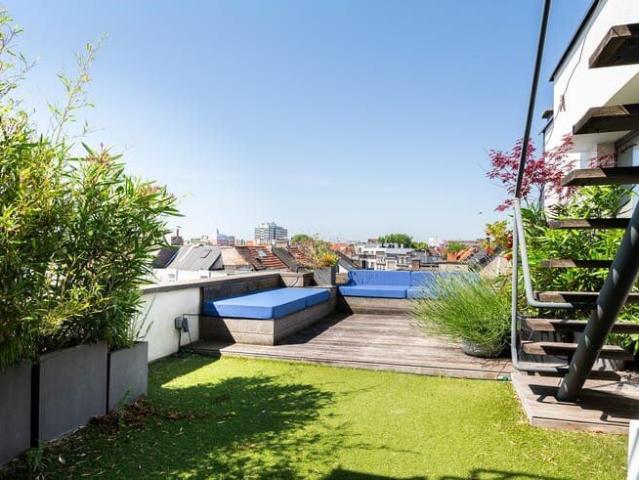 Super nice and Sunny Penthouse