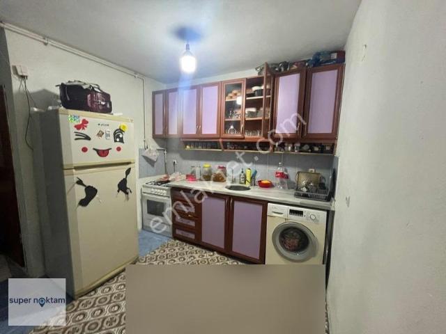 Süper Noktam'dan Satılık 2+1 80m2 Karakol Yanı 2.kat Daire