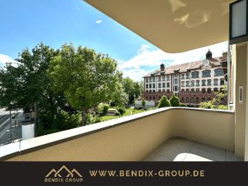 Super schöne & helle 3 Zi Wohnung mit Balkon I Top Lage I Modern & hochwertig ausgestattet!