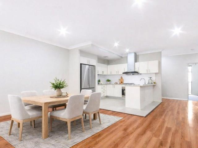 Super Sized Three Bedroom Plus Study Room Apartment in Prime Wolli Creek Location