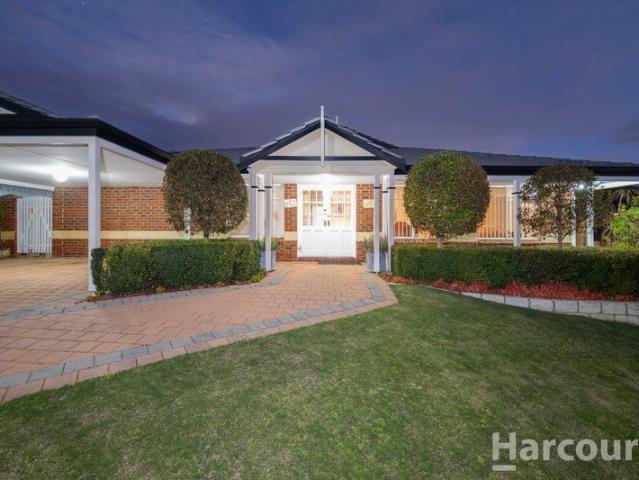 Super Sized Family Living in a Sought After Cul de Sac